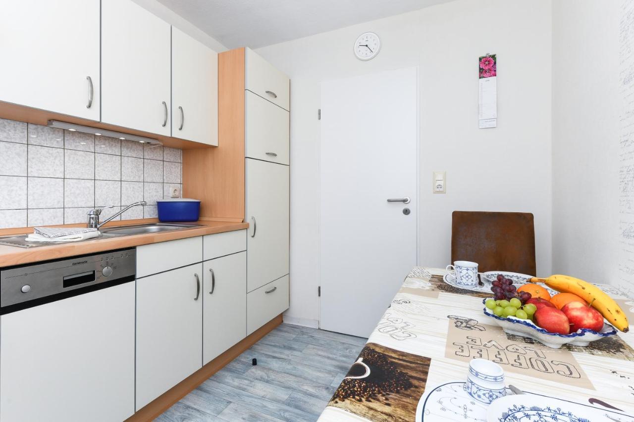 Ferienwohnung Im Haus Weinstock Esens Zewnętrze zdjęcie